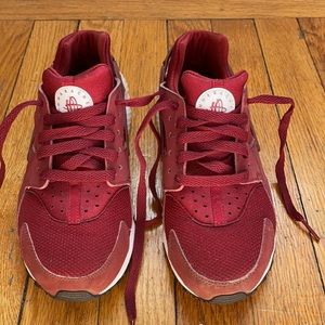 Size 5 youth red/maroon Nike huarache